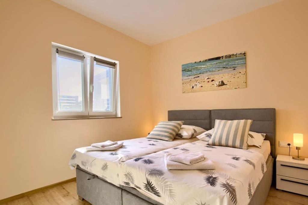 Apartment Sunrise Fuer 6 Personen In Pula-Stinjan Zewnętrze zdjęcie